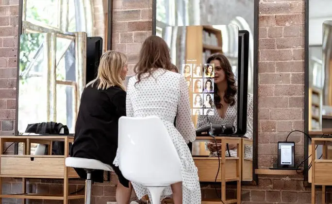 salon-smart-mirror salon-smart-mirror